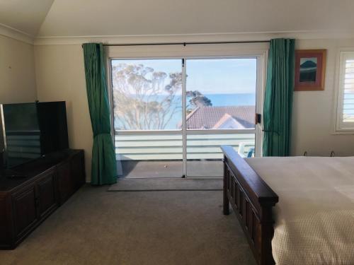 Beach Lodge — 4-Star Luxury Hotel in Auckland, New Zealand