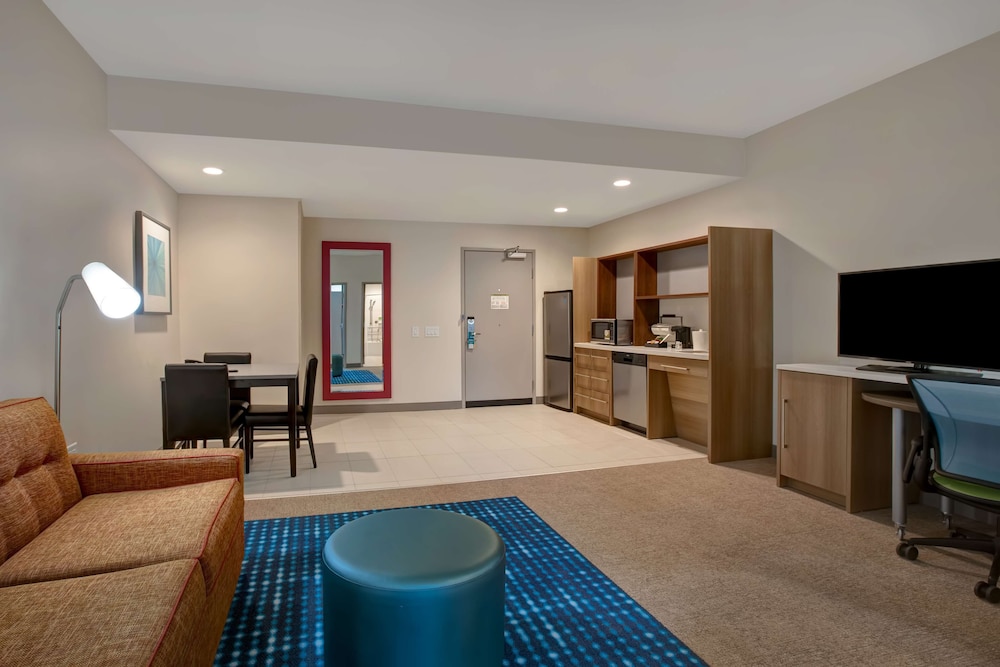 Home2 Suites by Hilton Charlotte Northlake - photo 22