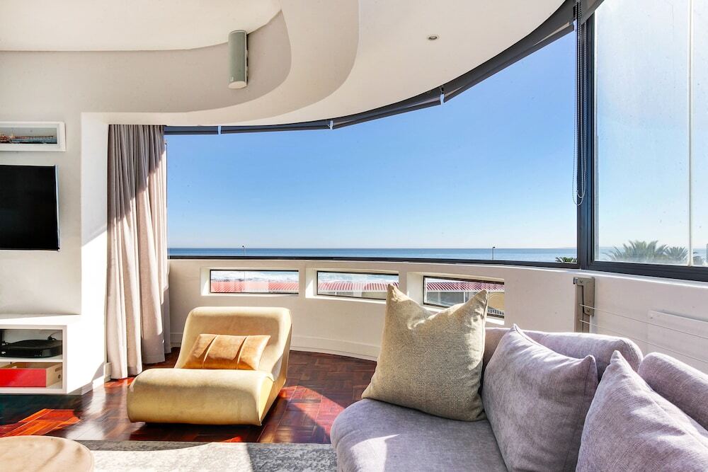 Backup Powered Sea View Apartment on the Promenade