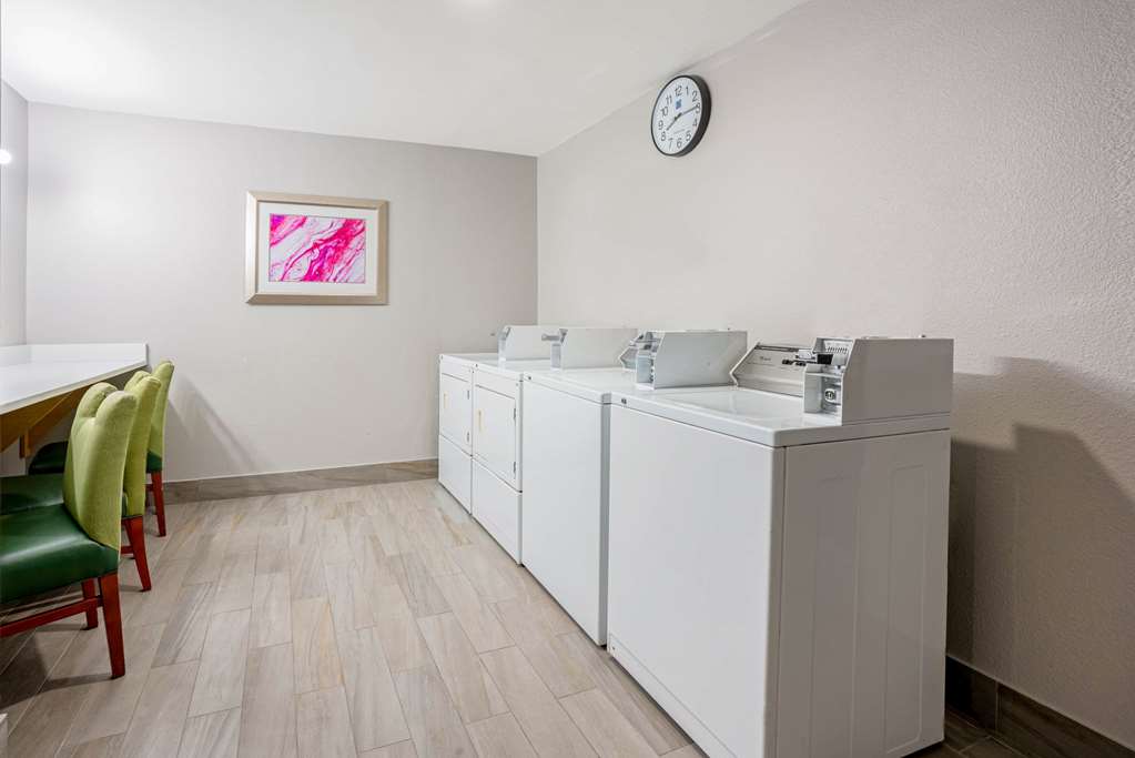 La Quinta Inn & Suites by Wyndham Seattle Federal Way - photo 30