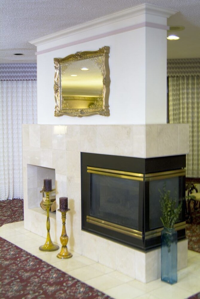 Best Western Plus Wausau Tower Inn - photo 3