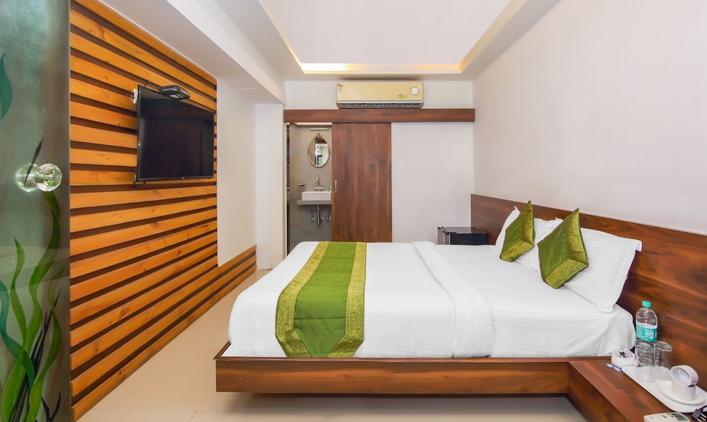 Treebo Swamini Niwas