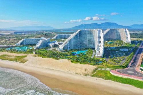 The Oceanfront Apartment At Cam Ranh — 4-Star Luxury Hotel in Cam Ranh, Vietnam