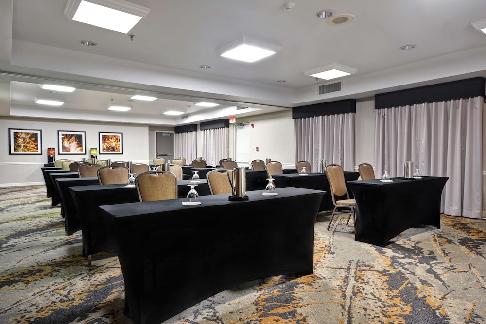 Hilton Garden Inn Austin Round Rock - photo 45