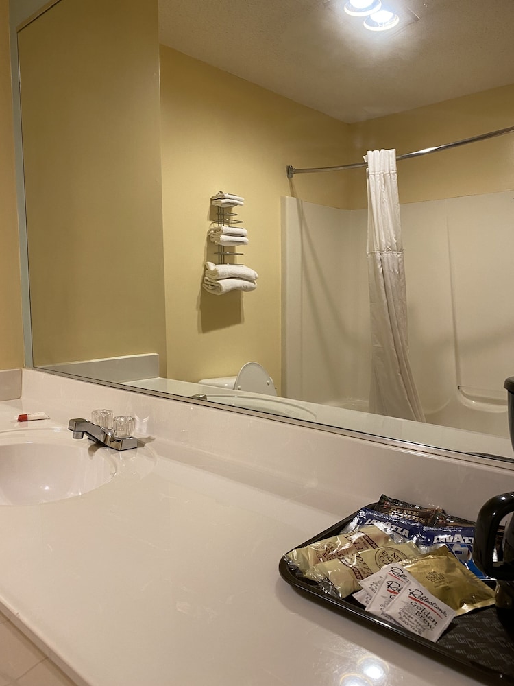 Knights Inn & Suites Dublin - photo 25