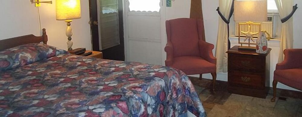 Lake Winnipesaukee Motel - photo 7
