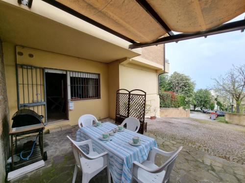 Appartamento B Vista Mare Con 2 Camere Da Letto Residence Azzurro — 4-Star Luxury Hotel in Gabicce Mare, Italy