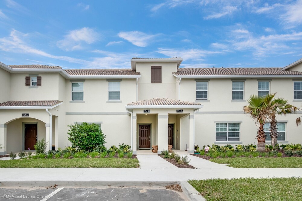 Plunker Drive Villa Champions Gate 2 — 4-Star Luxury Hotel in Kissimmee, United States