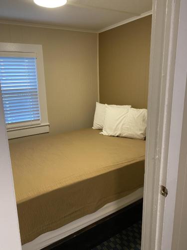 The Admiral Hotel Motel - photo 147