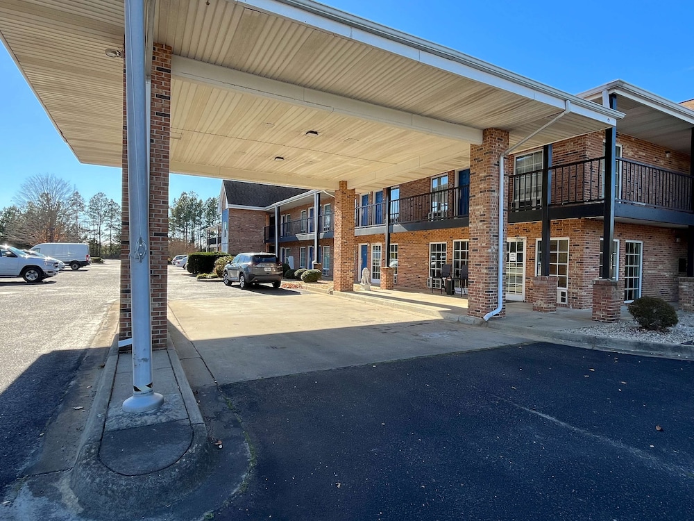 Motel 6 Bracey VA I 85 - photo 28