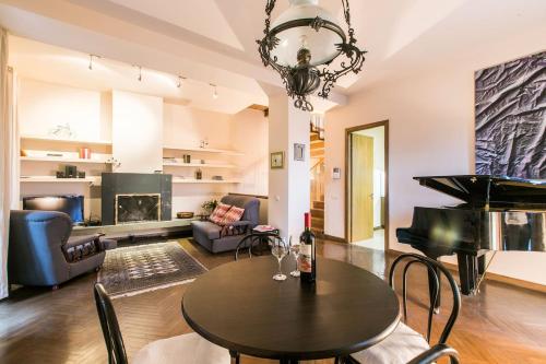 Proper Apartment Duplex Home