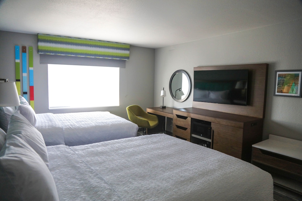 Hampton Inn Lead - photo 12