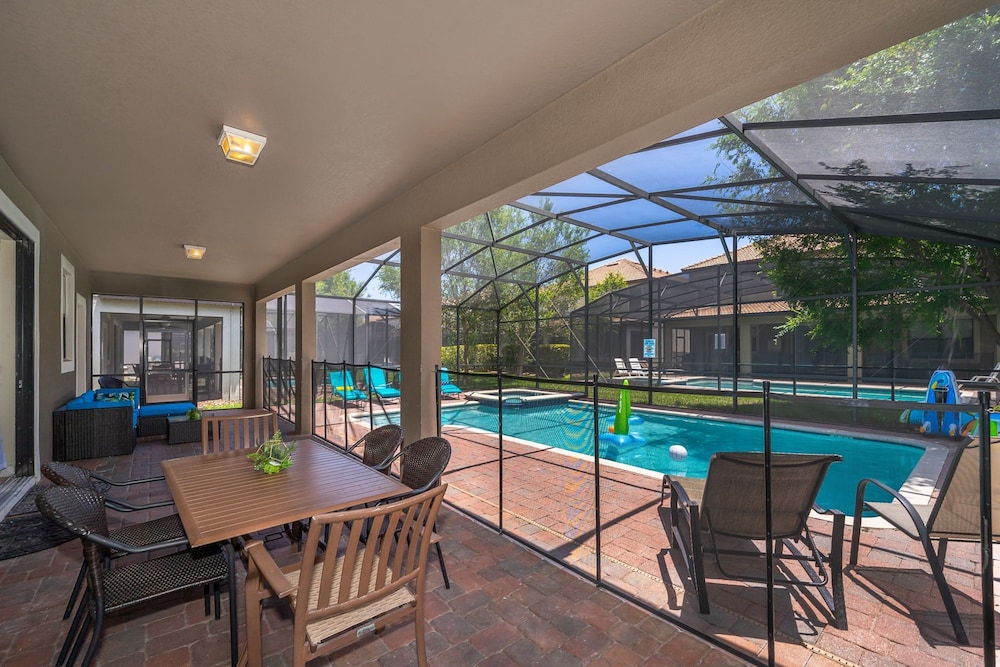 Orlandoasis by Avantstay 8bdr Pool Movie Theater Game Room Resort Access - photo 35