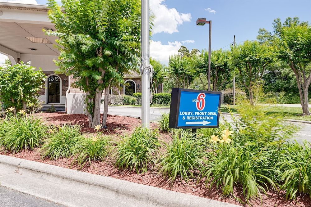 Motel 6 High Point - photo 4