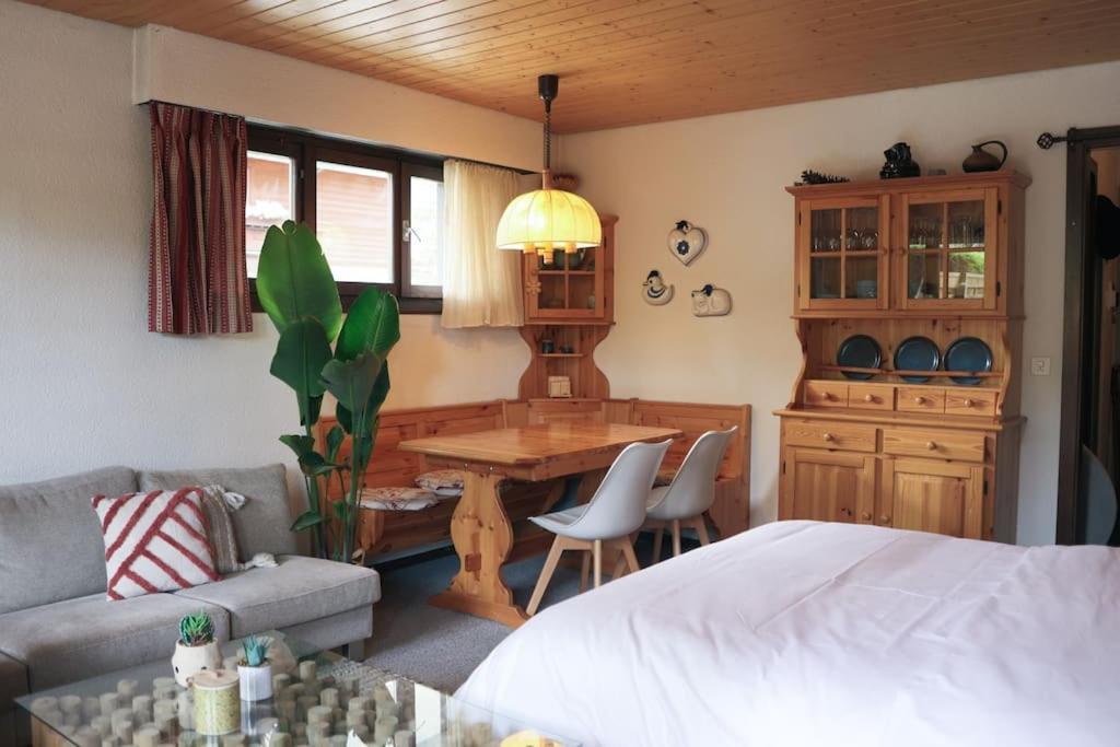 Les Sérandes — 4-Star Luxury Hotel in Lens, Switzerland