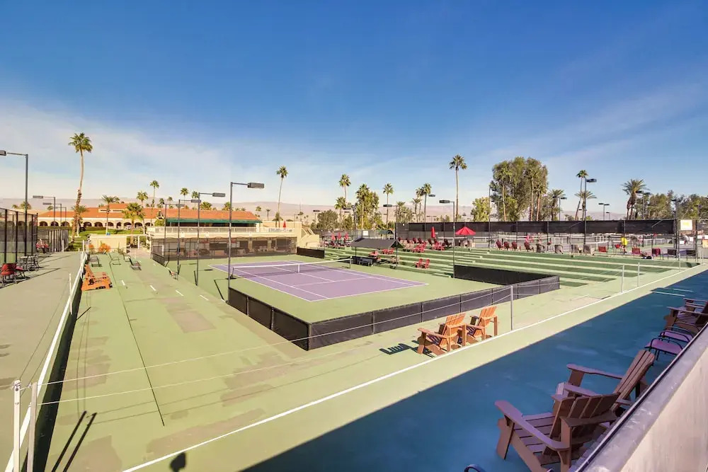 Pet friendly Palm Desert Gem on Golf Course - photo 24