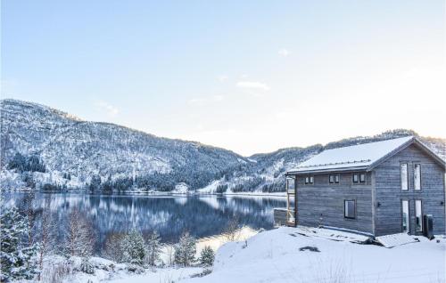 Lovely Home In Masfjordnes With Wifi — 5-Star Luxury Hotel in Masfjorden, Norway