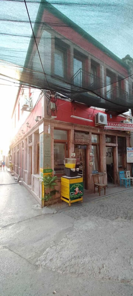 Kural Pansiyon - carbon neutral hotel in Ayvalik