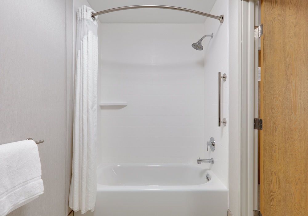 Holiday Inn Express Hotel & Suites Scottsbluff Gering by IHG - photo 13