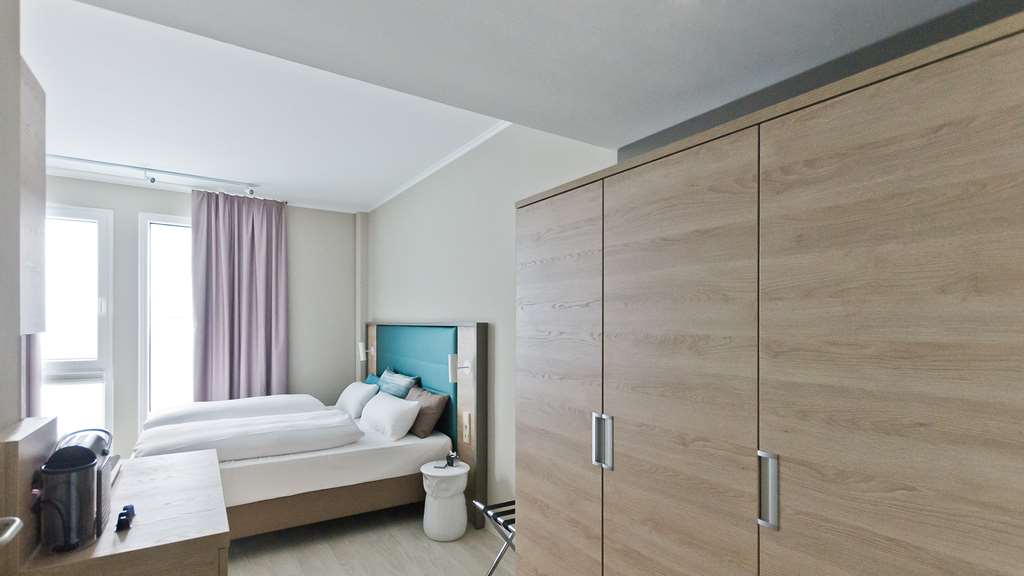 Arthotel ANA Living Stuttgart Double Bedroom