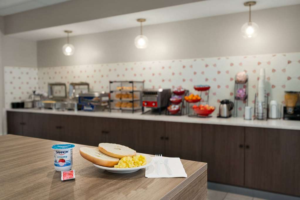 Ramada by Wyndham Allentown Bethlehem - photo 35