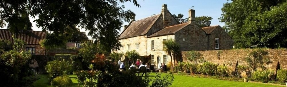 The Old Priory — hotel in Radstock