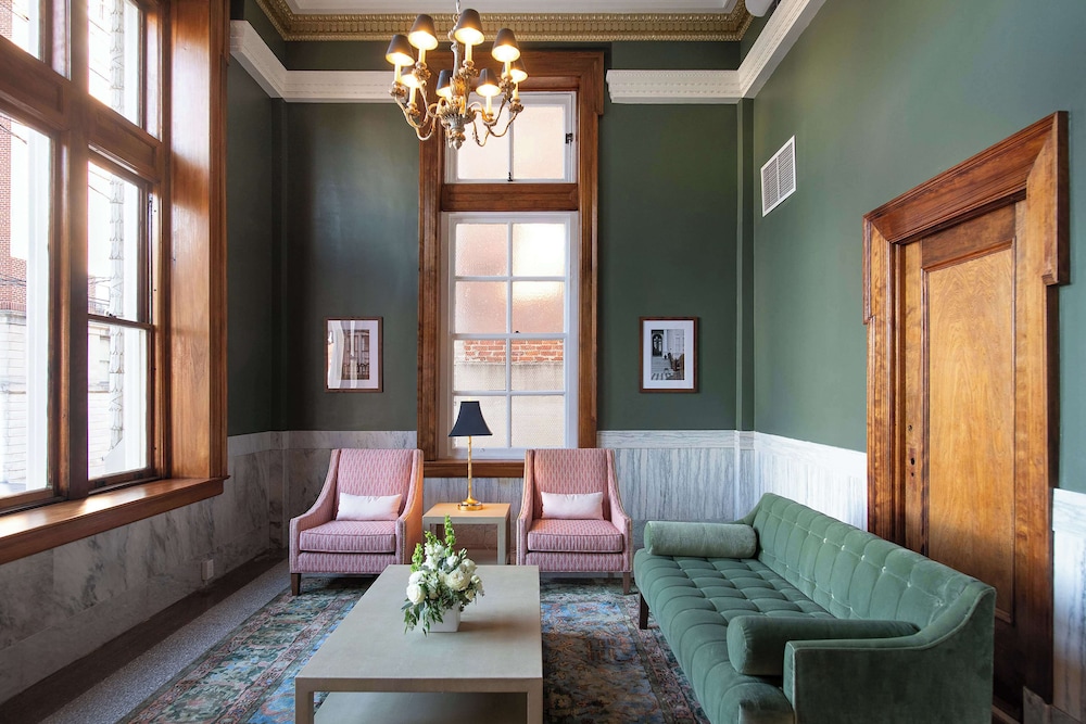 Hotel Petersburg Tapestry Collection by Hilton - photo 3