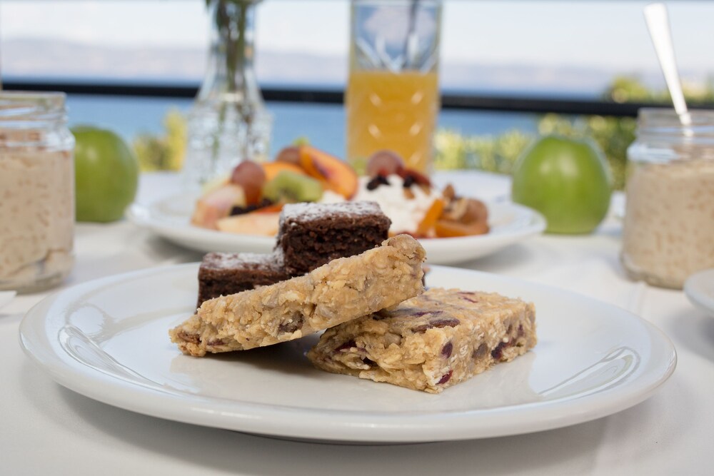 מזון ומשקאות