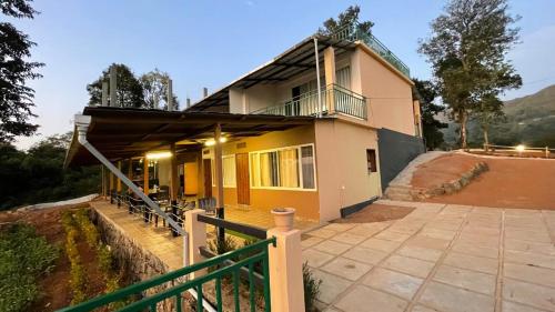 Atj The Hideout - carbon neutral hotel in Erattupetta