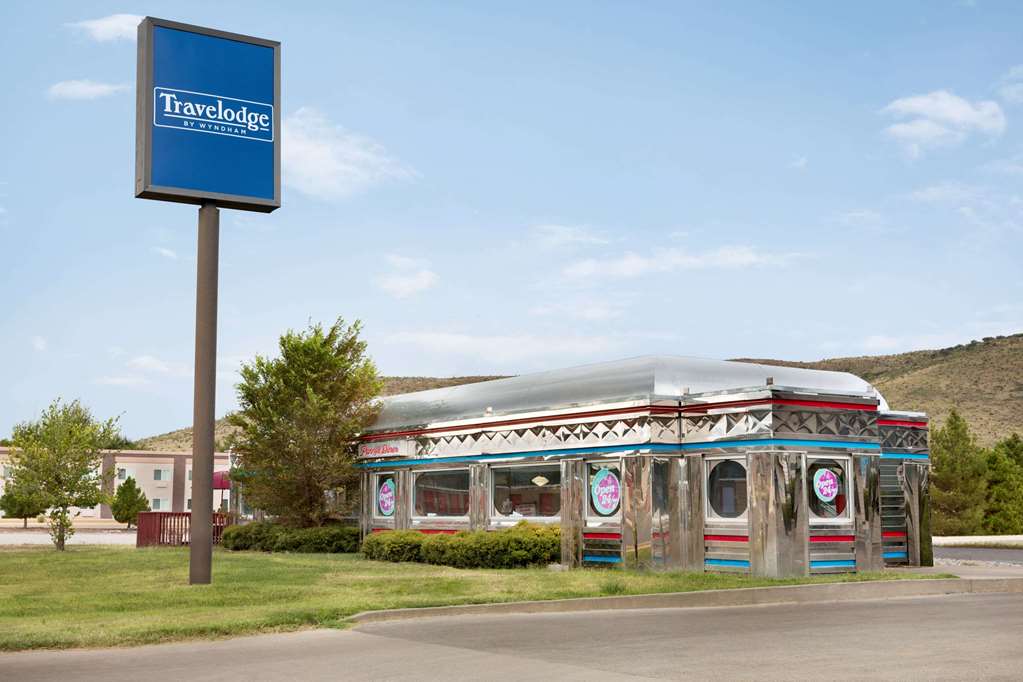 Travelodge by Wyndham Alpine - photo 5