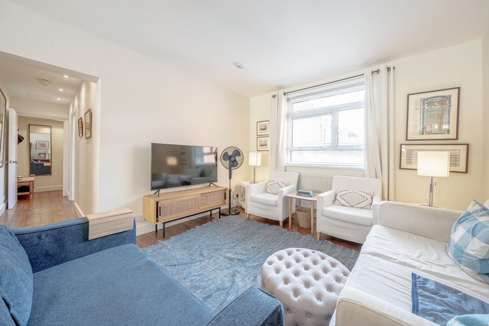 Cosy Flat in Chelsea — 4-Star Luxury Hotel in London, United Kingdom