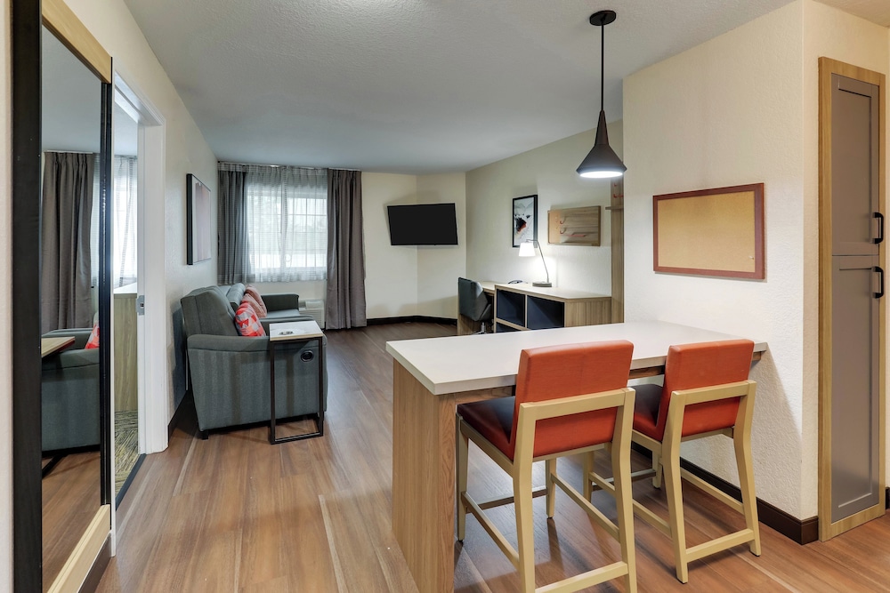 Candlewood Suites Lexington by IHG - photo 31