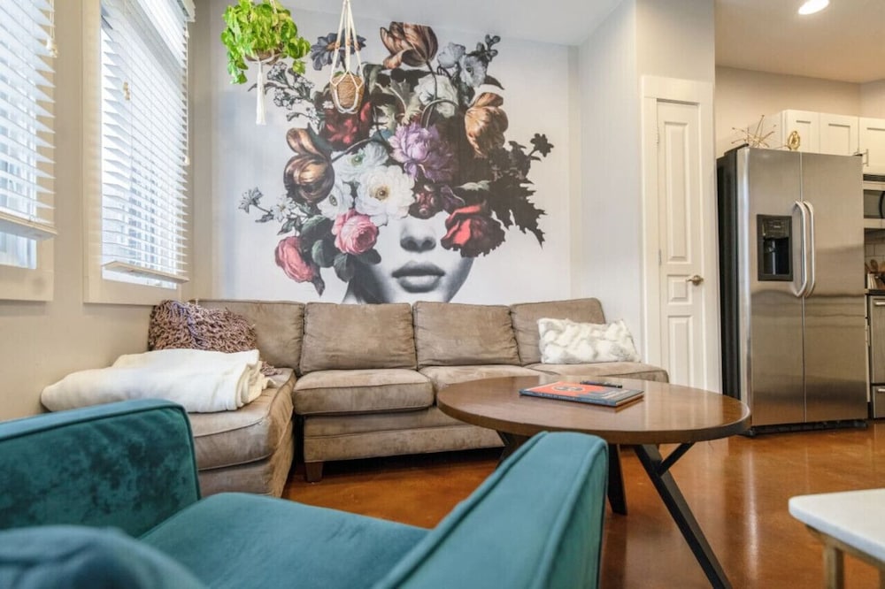 Stunning West end Condo close to everything Nashville has to offer — 4-Star Luxury Hotel in Nashville, United States