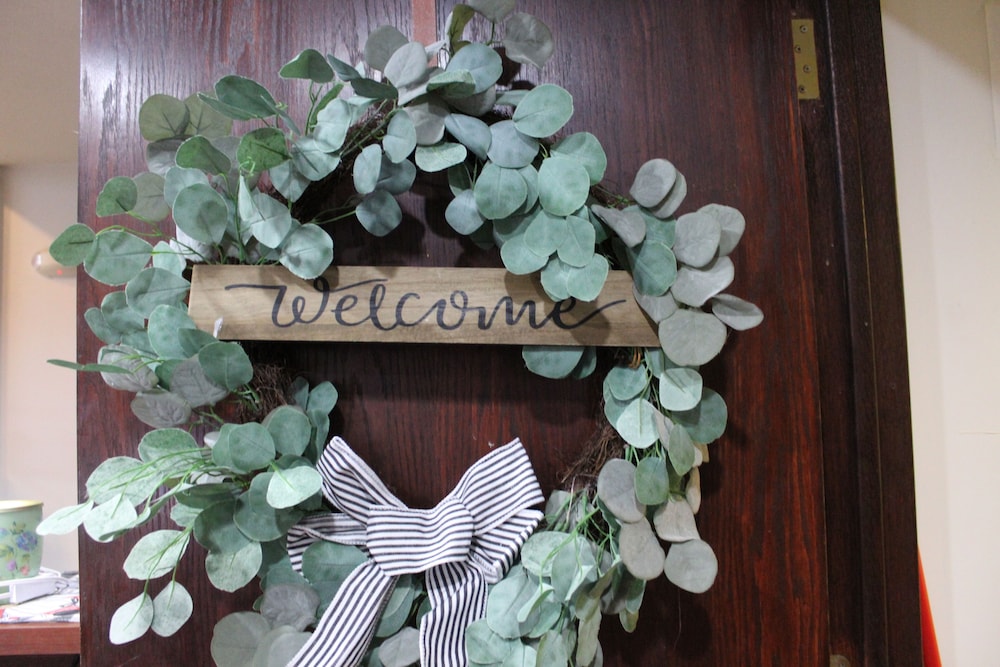 Rodeway Inn Whitehall - photo 11