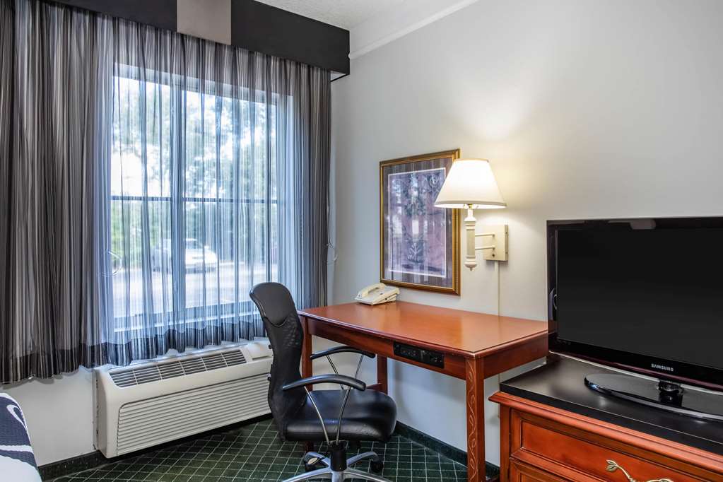 La Quinta Inn & Suites by Wyndham Melbourne Viera - photo 19