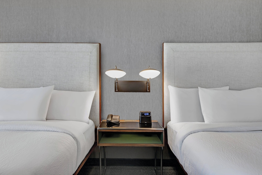 Courtyard by Marriott Manhattan Aggieville - photo 7