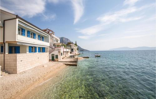 Four Bedroom Holiday Home In Brist — 4-Star Luxury Hotel in Gradac, Croatia