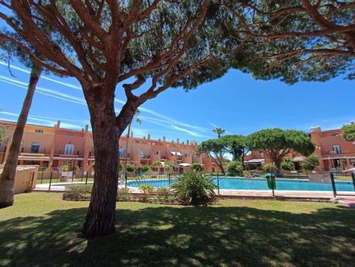 Amplio adosado a pocos metros de la playa in Unknown City, Spain