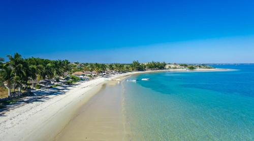 Hotel De La Plage — Unknown City