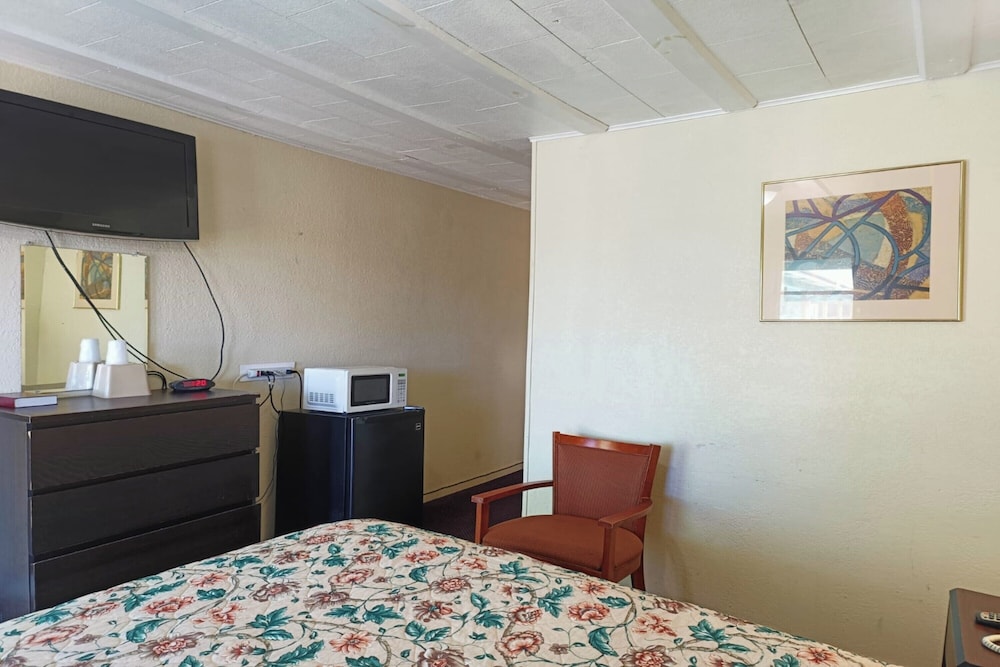 Triangle Motel by OYO Mexia Texas - photo 7