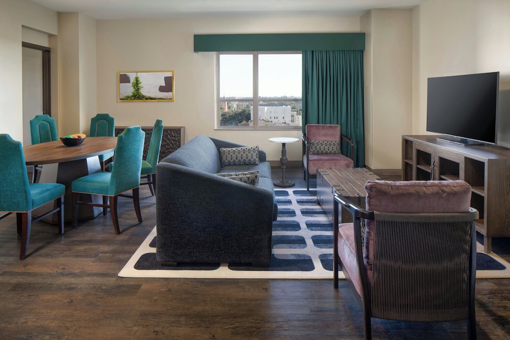 Hotel Tonnelle New Orleans A Tribute Portfolio Hotel By Marriott - photo 23