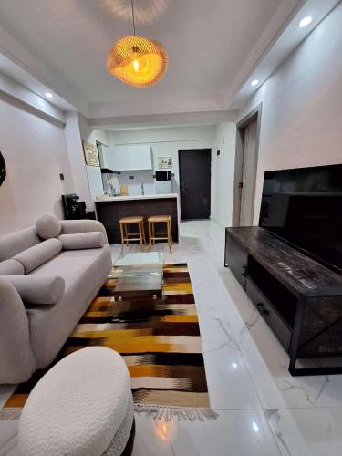 Lux One Bedroom with Study Room