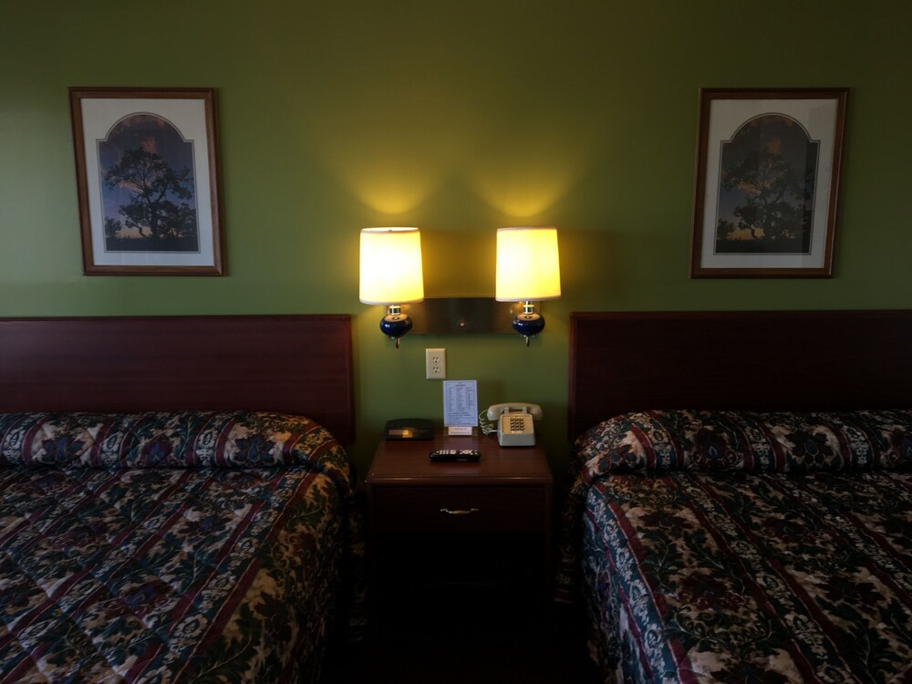 Thunderbird Motor Inn Baraboo - photo 7