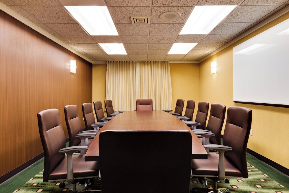 Courtyard by Marriott Chicago Southeast Hammond - photo 26