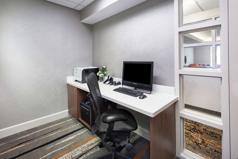 Hilton Garden Inn Albuquerque North Rio Rancho - photo 29