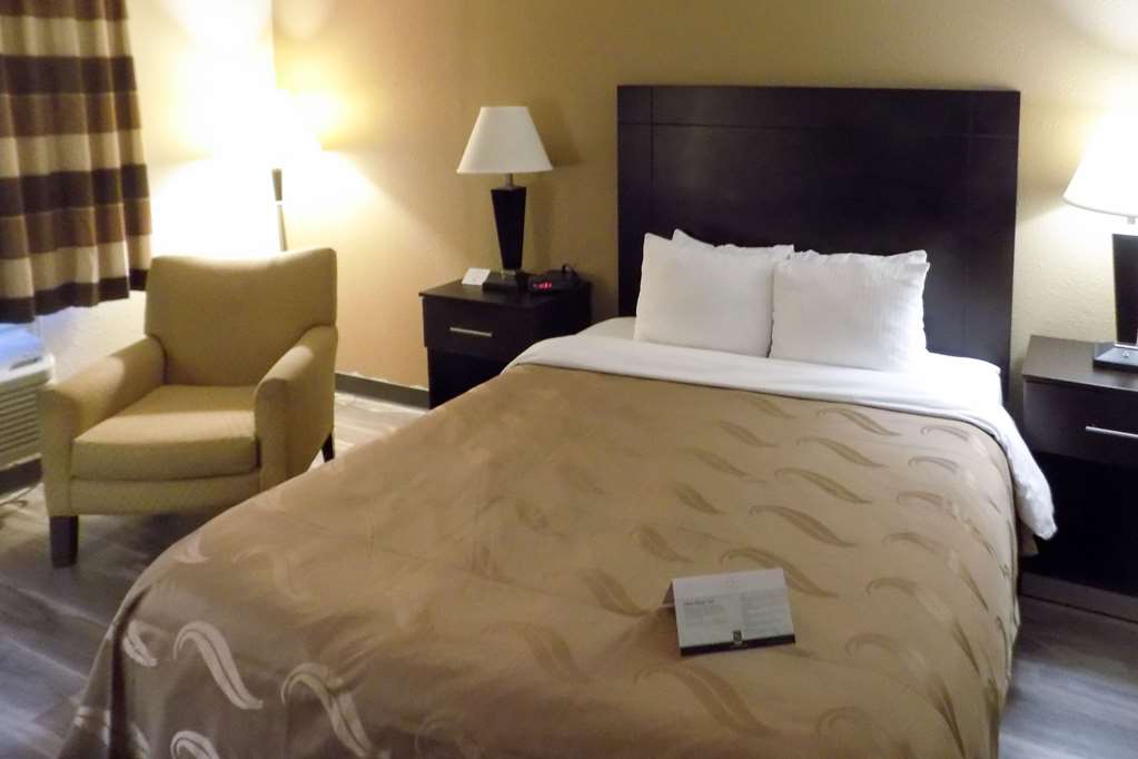 Quality Inn DFW Airport North - photo 11