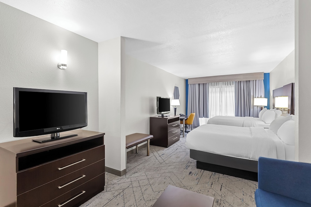 Holiday Inn Express Hotel & Suites Cross Lanes by IHG - photo 11