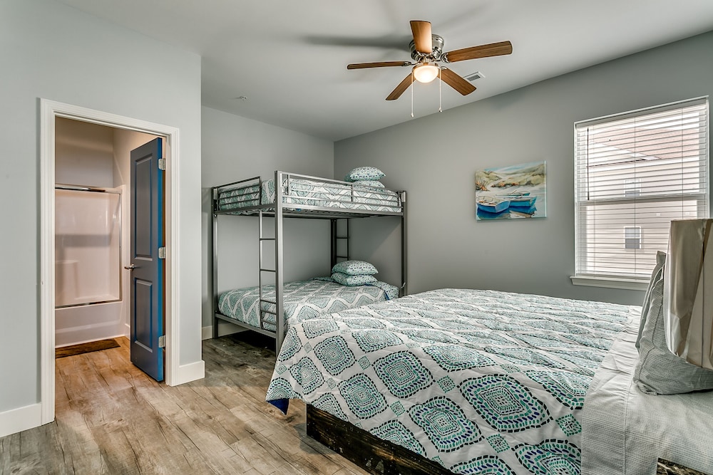 Together Resorts Cherry Grove Resort at 5401 A N Ocean Blvd - photo 16