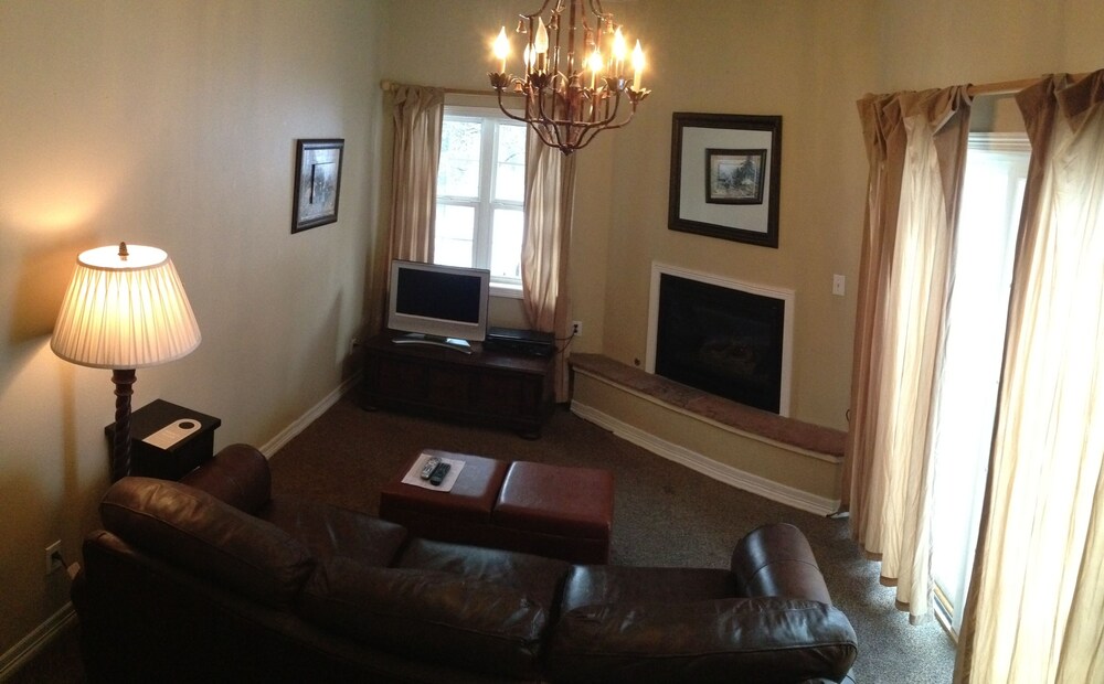 Breckenridge Boutique Hotel - photo 24