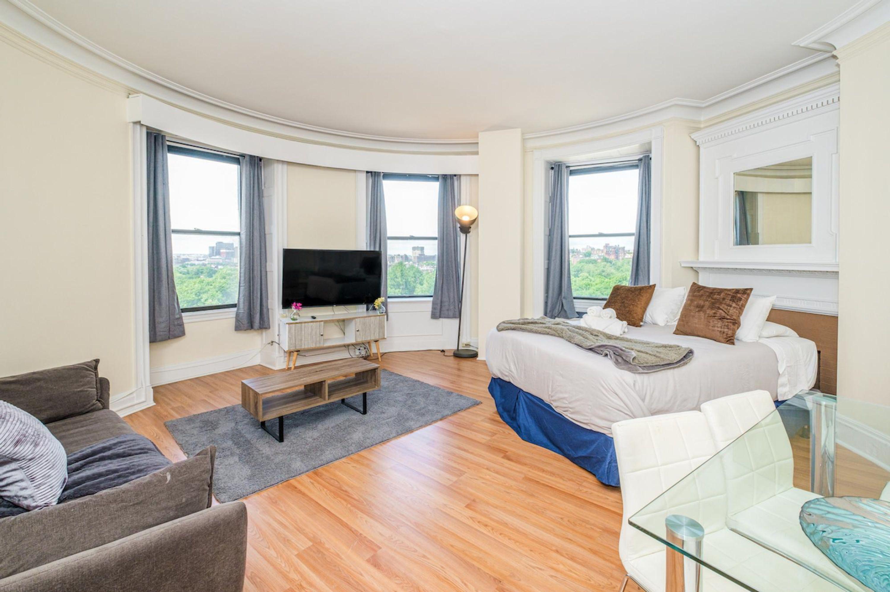 Gorgeous 1br View Theatre District Evonify - last minute hotel in Boston